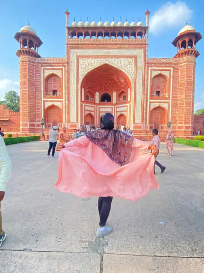 From Delhi: Same Day Taj Mahal Tour with lunch in 5 star - Skip-the-line Taj Mahal tickets, and why it’s worth it