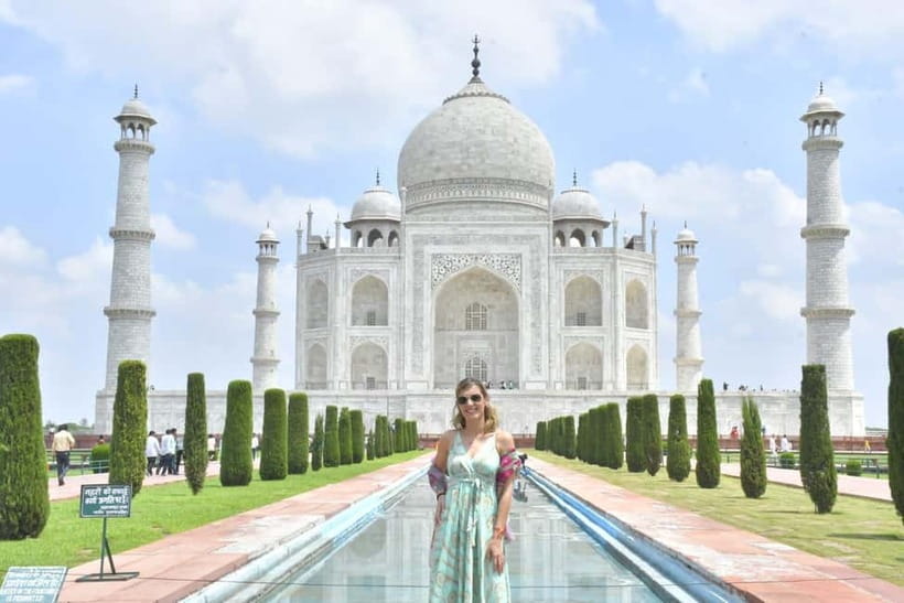 From Delhi: Sunrise Taj Mahal, Agra Fort, & Baby Taj Tour - How the Delhi pickup and private car sets the tone