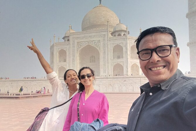 From Delhi: Sunrise Taj Mahal-Agra Fort Skip The Line Guided Tour - A sunrise Taj Mahal day trip from Delhi: what the day really feels like