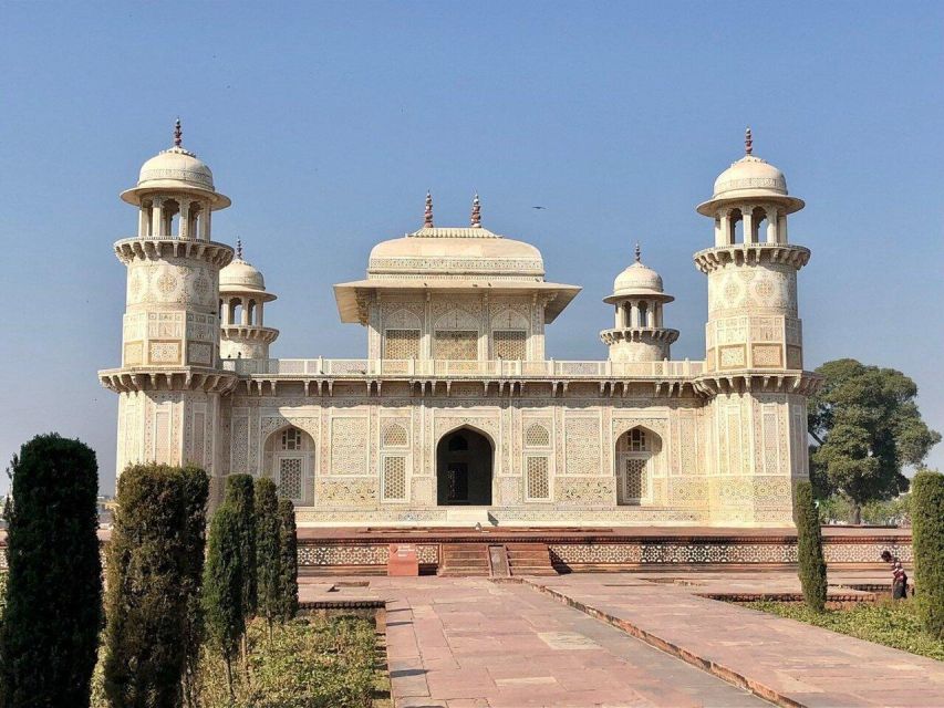 From Delhi: Taj Mahal & Agra Day Tour with Fatehpur Sikri - Lunch, Water, and the Small Extras That Keep You Comfortable
