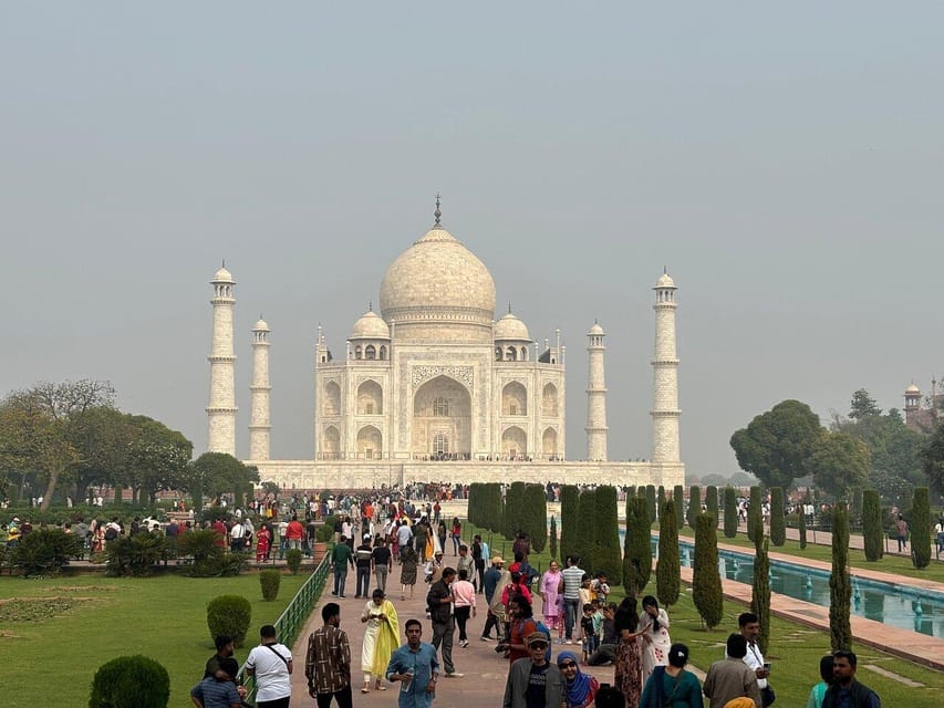 From Delhi: Taj Mahal & Agra Day Trip with Jaipur Drop - Agra Fort: UNESCO sights that reward a second, smarter look