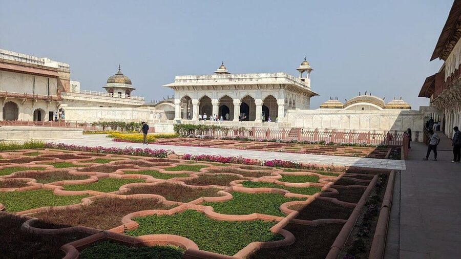 From Delhi: Taj Mahal & Agra Day Trip with Jaipur Drop - Price and value: what you get for $46 and what you should budget for