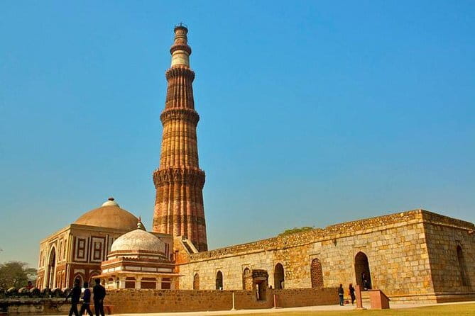 From Delhi: Taj Mahal, Agra Fort & Baby Taj Private Day Tour - Timing, Crowds, and Weather: How to Stay Comfortable