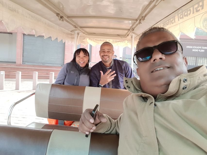 From Delhi: Taj Mahal & Agra Fort Day Trip by Express Train - Food, water, and the kind of lunch you should plan around