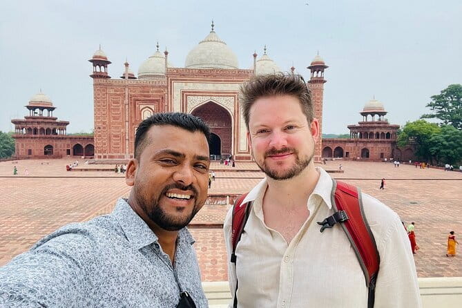 From Delhi-Taj Mahal & Agra Fort Private Tour with Fatehpur Sikri - Price and logistics: where the real value comes from