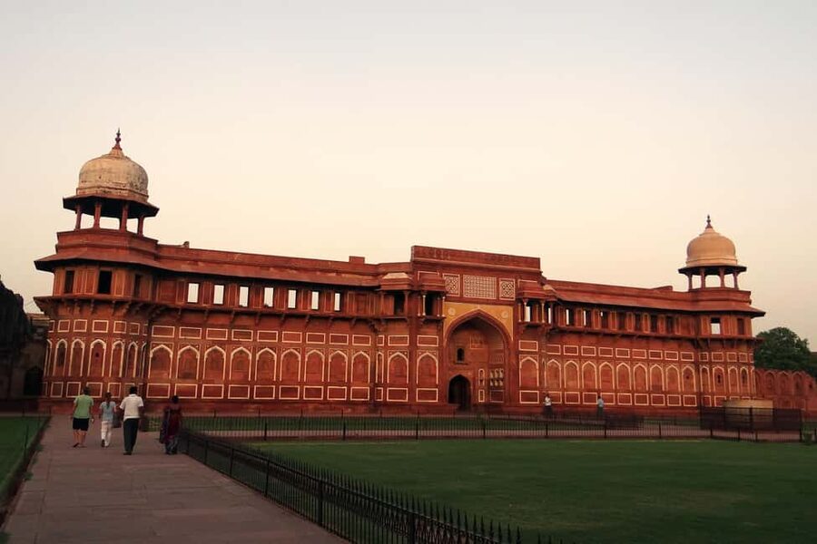 From Delhi: Taj Mahal & Agra Fort Shared Group Tour - Lunch Stop in Agra: You Get Time, You Choose the Food