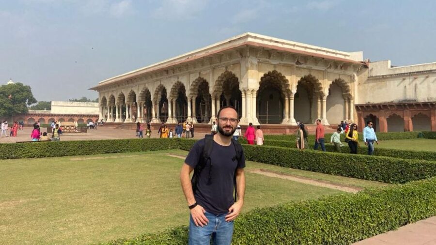 From Delhi: Taj Mahal & Agra Tour by Gatimaan Express Train - Pickup, breakfast, and the 8:10 AM departure rhythm