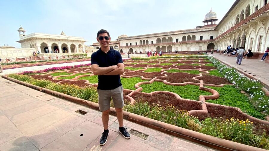 From Delhi: Taj Mahal and Agra Day Tour by Super-fast Train - Key highlights that make this day trip worth it