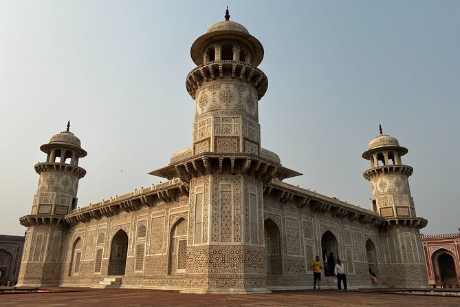 From Delhi Taj Mahal & Full day Agra tour by Private Car - Agra Fort in One Hour: What You Can Still Appreciate