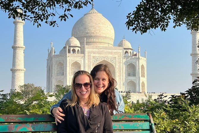 From Delhi: Taj Mahal Sunrise & Agra Handicraft Heritage Tour - Taj Mahal at sunrise: what you should watch for before the crowds
