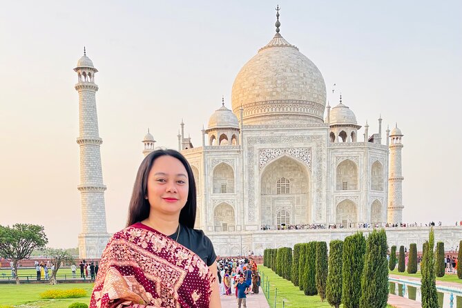 From Delhi:Taj Mahal Sunrise Tour with Elephant SOS Center - The guide and driver names to look out for