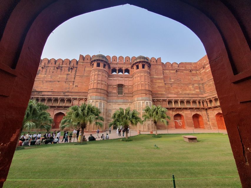 From Delhi: Taj Mahal Tour with Professional Photographer - Guides and communication: English support, plus named pros you might get