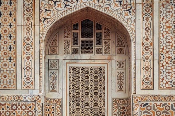 From delhi:(Vip entry)All Inclusive Taj Mahal & Red Fort day trip - Agra Fort inside: the red sandstone circuit