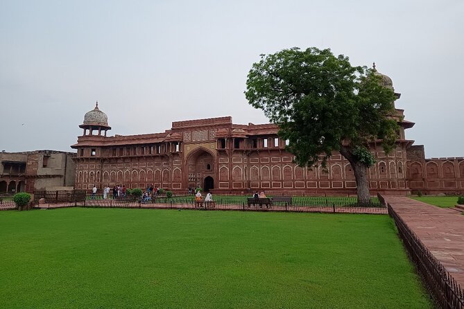 From delhi:(Vip entry)All Inclusive Taj Mahal & Red Fort day trip - The optional Baby Taj add-on and Mehtab Bagh viewpoints