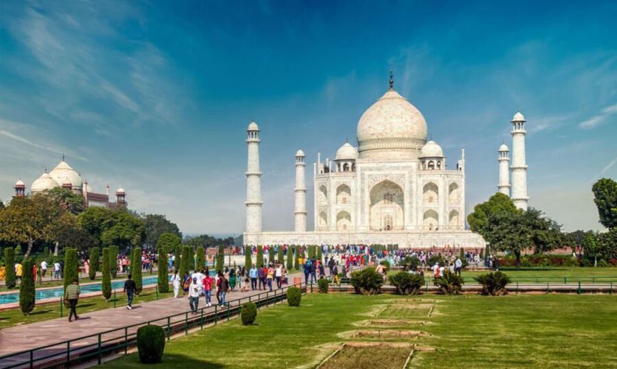 From New Delhi: 2-Day Taj Mahal Sunrise and Sunset Tour - Why sunrise and sunset at the Taj Mahal changes everything