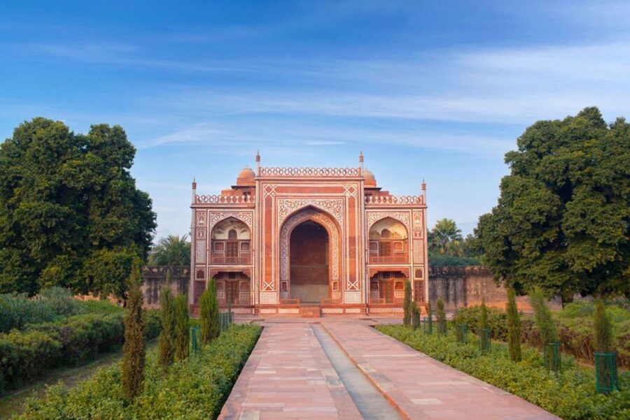 From New Delhi: 2-Day Taj Mahal Sunrise and Sunset Tour - Who should book this tour, and who should pause