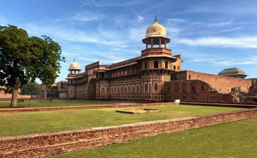 From New Delhi: 2-Day Taj Mahal Sunrise and Sunset Tour - Day 2 early start: sunrise Taj Mahal with time to look closely