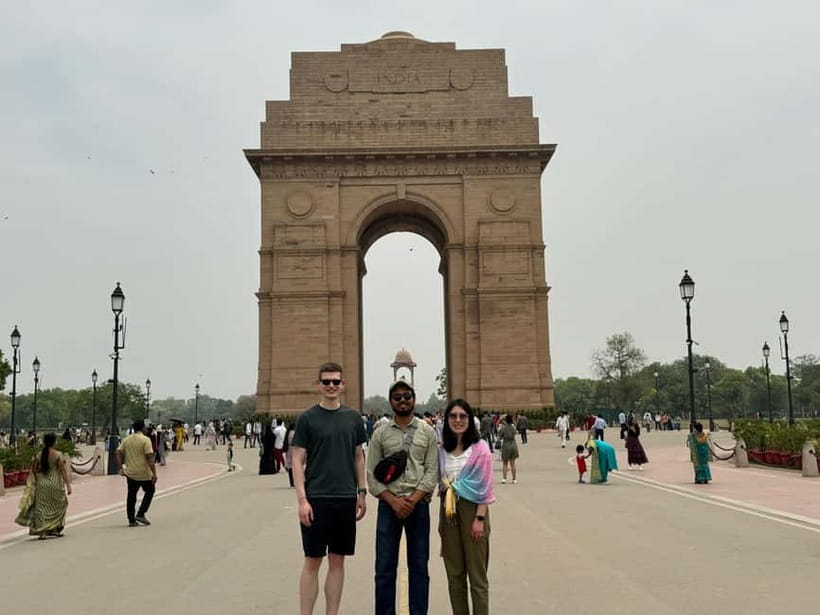 From New Delhi Airport : Guided Layover Old & New Delhi Tour - India Gate, Rashtrapati Bhavan, and Parliament House, quick but useful