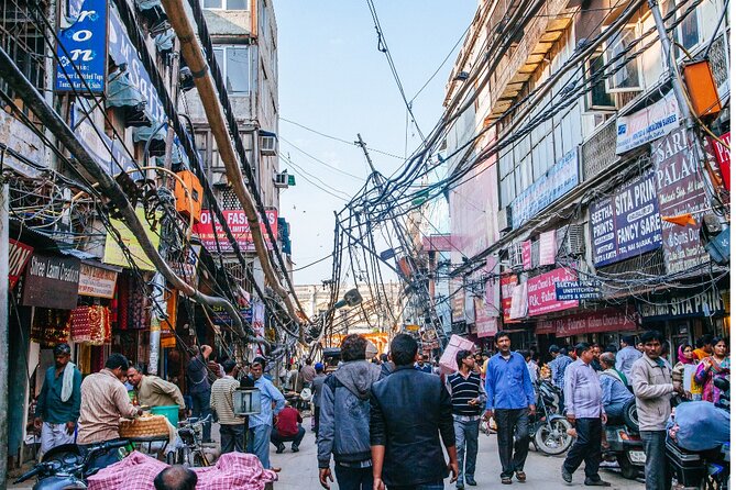 Full Day Old and New Delhi City Tour - Chandni Chowk by rickshaw: market time with momentum