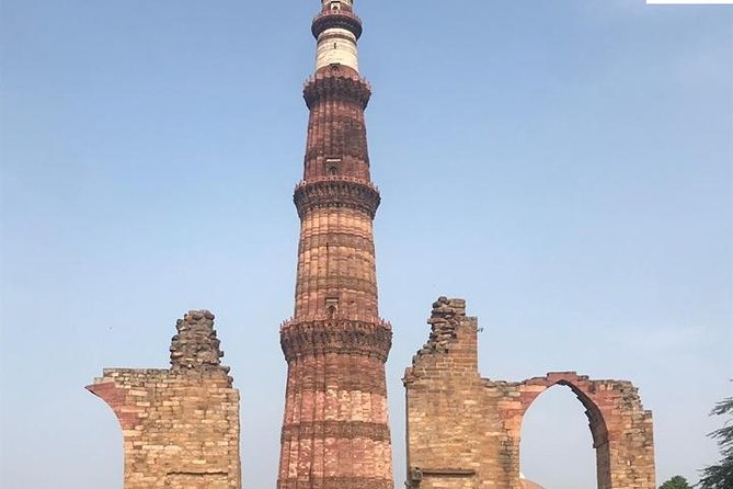 Full-Day Old and New Delhi Private Tour with Qutub Minar - Old Delhi and New Delhi in one private 8 to 9 hour loop