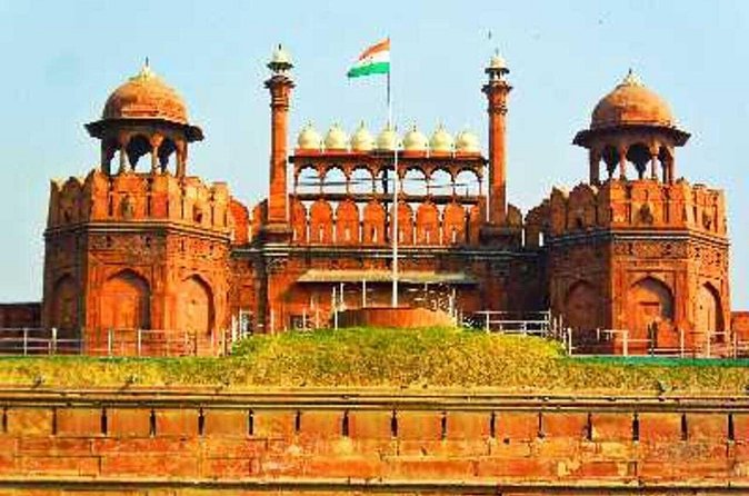 Full Day Private City Tour Including New and Old Delhi - Red Fort and the shift into Old Delhi energy