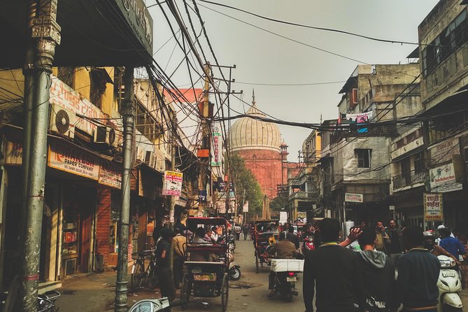 Full-Day Tour of Offbeat Old and New Delhi with Hotel Pick Up - Jama Masjid courtyard time: Mughal scale you can actually feel