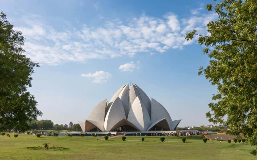 Full Day Tour of Old & New Delhi with India Iconic Red fort - New Delhi Icons: Lotus Temple, India Gate, and Parliament House Photos