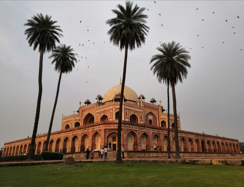 Full or Half Day Private Guided Tour of Old and New Delhi - Why Old and New Delhi together makes sense