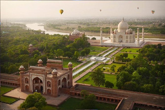 Golden Triangle 2-Day Tour to Agra and Jaipur from Delhi by Train - Day 1 Agra Rush: Taj Mahal and Agra Fort, Done in the Right Order