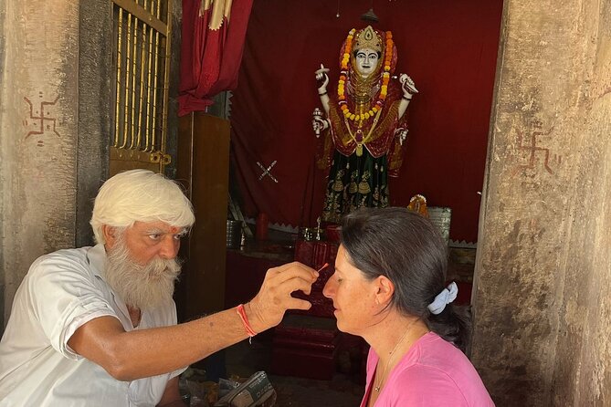 Golden triangle & The Burning city Varanasi 9 Nights - Jaipur Day 4, Hawa Mahal, Jal Mahal photos, Jantar Mantar, and City Palace