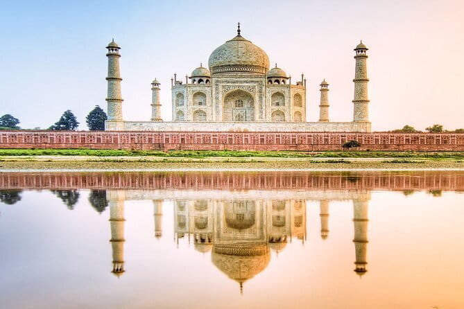 Golden Triangle Tour 4 Nights 5 Days - Day 1 in Delhi: Red Fort, Jama Masjid, Qutub Minar, India Gate