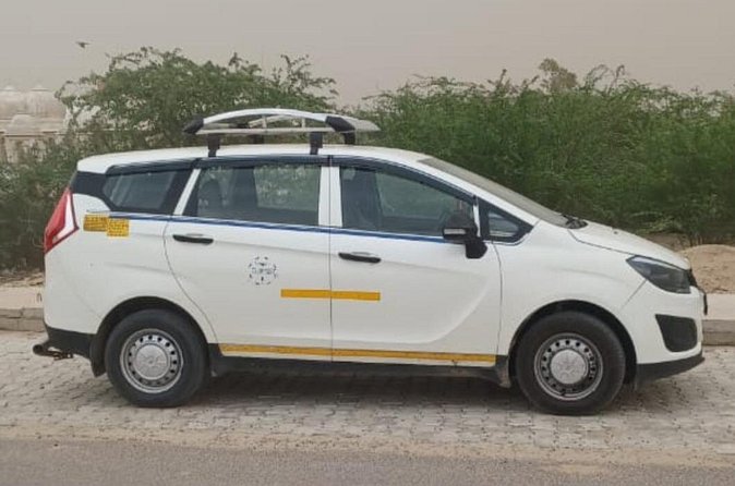 Golden Triangle Trip Delhi, Agra, Jaipur. Private driver and car. - Fatehpur Sikri: The Big Contrast Day Between Monument Types