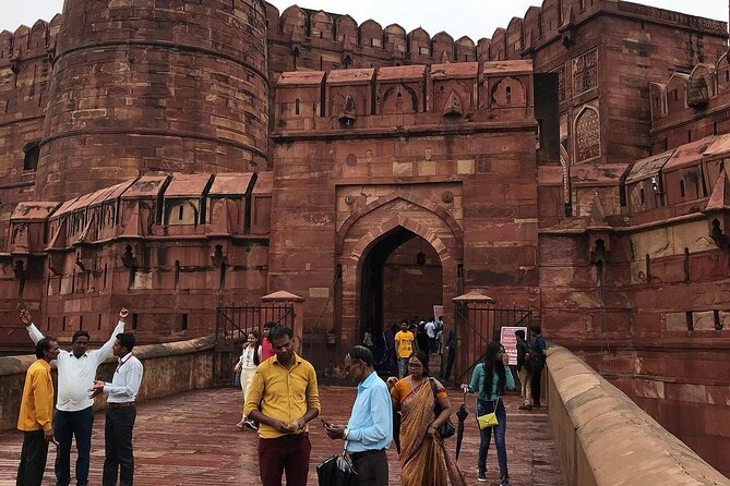 Guided Day Trip from Delhi to Agra & Fatehpur Sikri - From Delhi to Agra without the stress tax