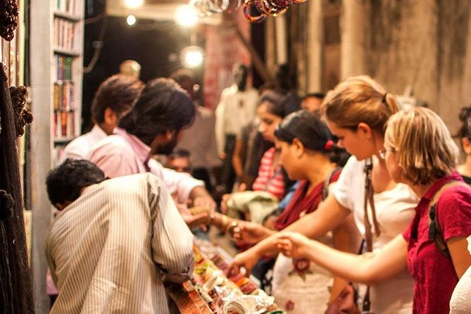 Guided Shopping Tour of Old Delhi and New Delhi - Key things that make this shopping day work