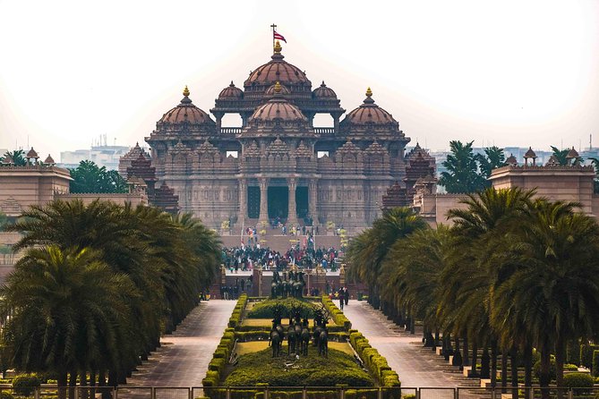 Half-Day Delhi Temple Tour with Pick-Up & Drop-Off - Birla Mandir, Laxmi Narayan Temple: Vishnu dedication and side shrines