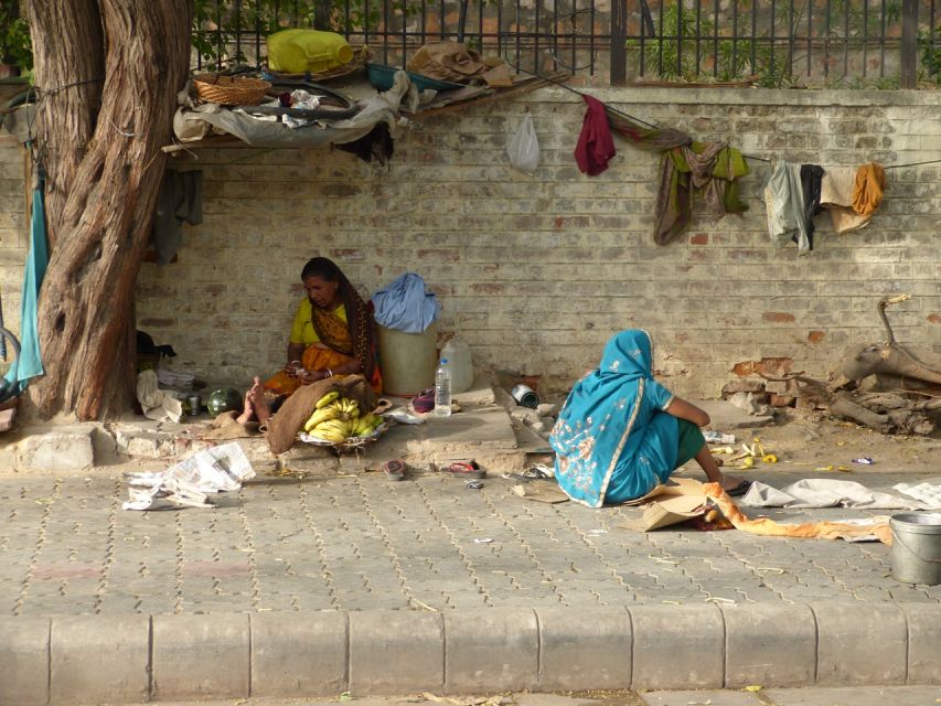 Half Day Slum Walking Tour Delhi - Pickup, Air-Conditioned Transfers, and Timing That Works