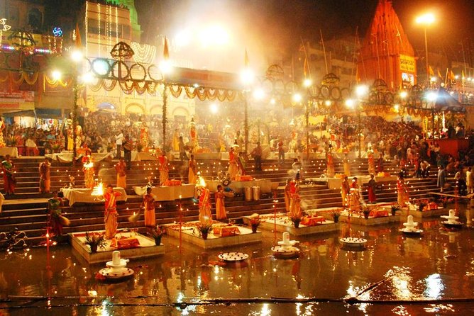 Haridwar and Rishikesh 1 Day Tour from Delhi With Lunch And Guide - Rishikesh bridges and Beatles Ashram: what you see between temples