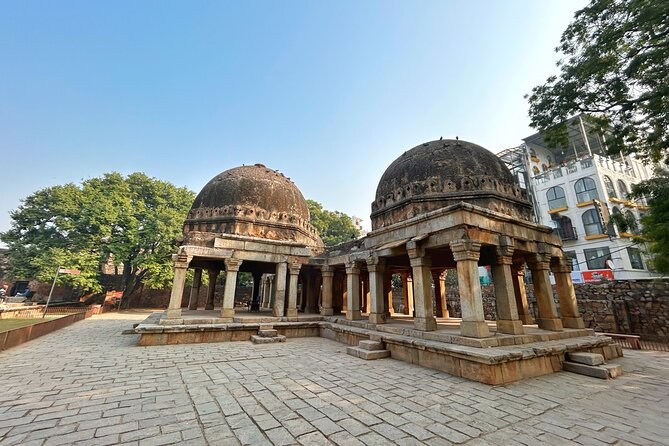 Hauz Khas Village: A Self Guided Walking Tour - The Firoz Shah Tughlaq Tomb stop: what to look for