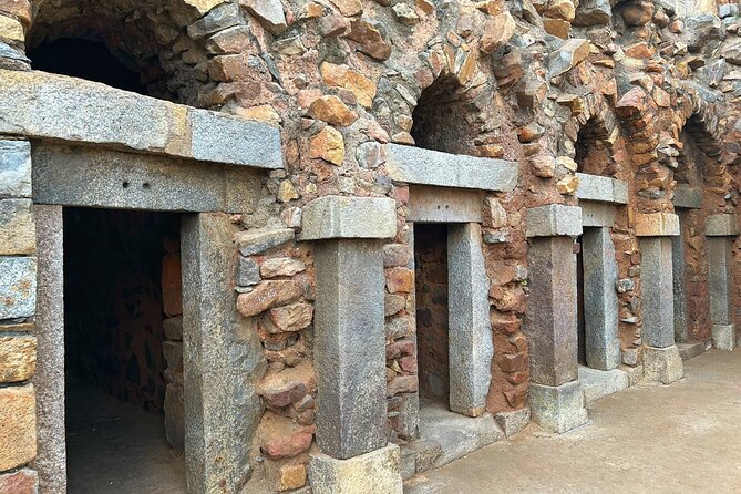 Hauz Khas Village: A Self Guided Walking Tour - Timing that actually works: 1 hour 30 minutes, plus real-life breaks