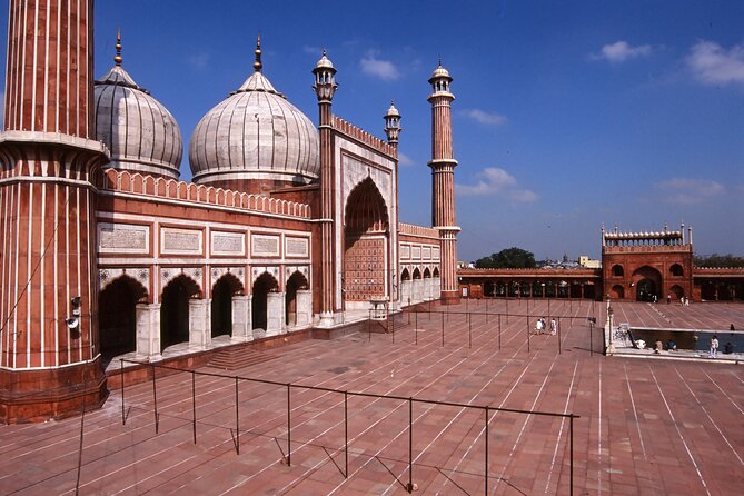 Haveli's Heritage Walk | Sights & Sounds of Old Delhi [Private] - Private Guide + Small Group Means Less Guessing