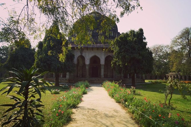 Heritage Delhi Photography Walk (2 Hours Guided Walking Tour with Rickshaw Ride) - Lodhi Garden: roses, trees, and tombs in one park loop