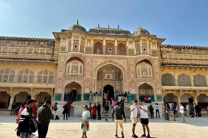 Jaipur City Private Day Tour from Delhi by Car - All Inclusive - City Palace: where Rajput, Mughal, and European flavors show up