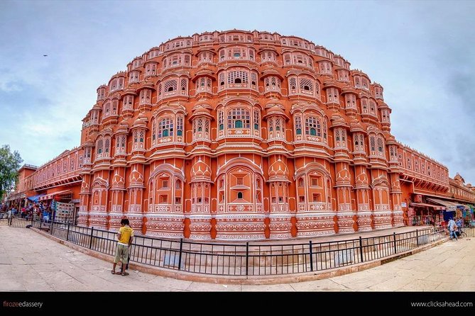 Jaipur City Private Day Tour From Delhi By Car-All Inclusive Tour - Panna Meena ka Kund: the stepwell that feels like time travel