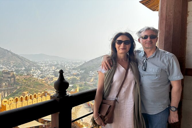 Jaipur: Full Day City Highlights Tour with Tour Guide - Stop 5: City Palace of Jaipur, the royal complex that still lives