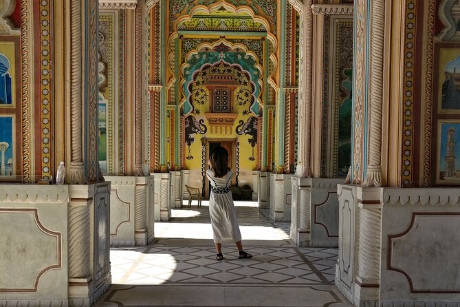 Jaipur Pink City Private Day Trip from Delhi with transfer - The private A/C car setup, plus small comforts you actually use
