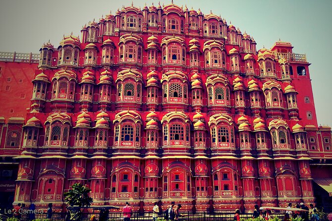 Jaipur Pink City Private Day Trip from Delhi with transfer - Stop 2, Hawa Mahal: 953 windows and the royal-ladies purpose