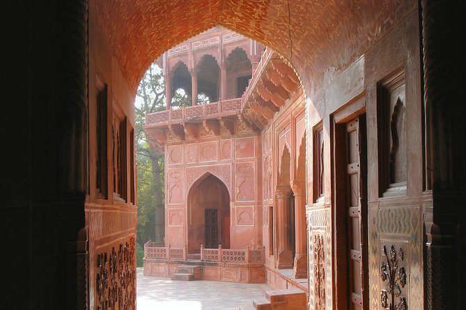 Journey to India's Heart: 7-Day Golden Triangle Escape - Day 2 in Delhi: Old Delhi icons plus New Delhi monuments