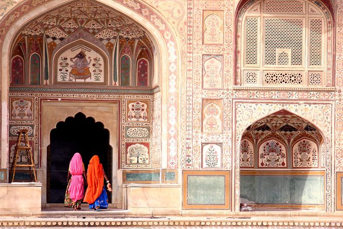 Luxury Golden Triangle Tour with Oberoi Hotels - Day 1 in Delhi: India Gate and getting your bearings