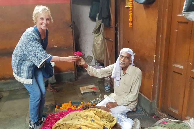 Luxury Rickshaw Tour of Old Delhi - Starting at Digambar Jain Temple, Building Your Own Route