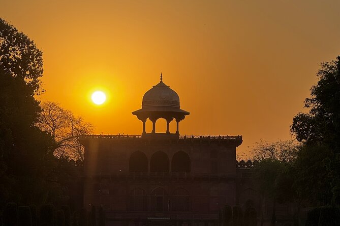 Luxury Taj Mahal Tour By SUPERFAST Train From Delhi - Agra Fort at 1:00 PM: why the second UNESCO stop is worth it
